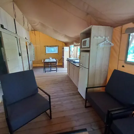 Du Moulin De 3*