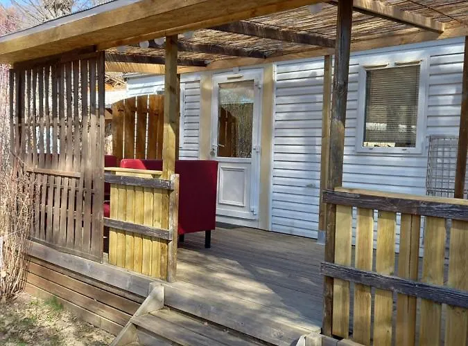 Du Moulin De 캠프장 3*